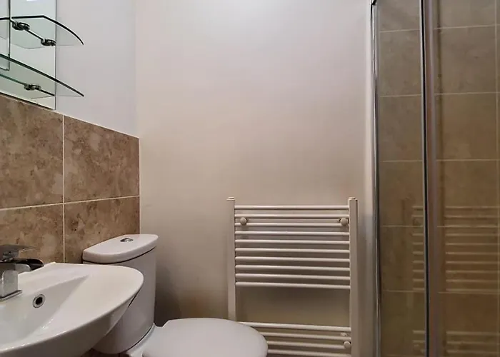 Private Bathroom King Room